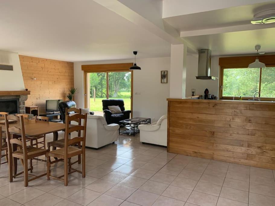 Villa Gite De La Poupardiere, Maison De Campagne En Bordure De Riviere - 2 Nuits Minimum Les Cresnays Exterior foto