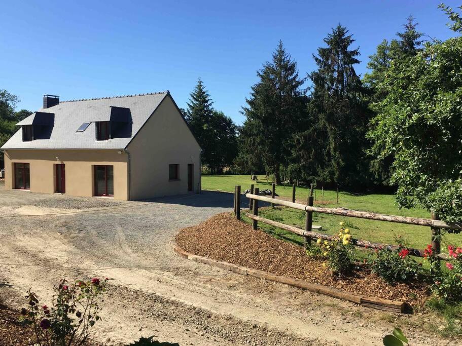 Villa Gite De La Poupardiere, Maison De Campagne En Bordure De Riviere - 2 Nuits Minimum Les Cresnays Exterior foto